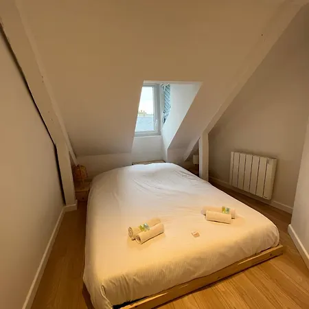 Triplex Hypercentre Dans Securisee Avec Camera