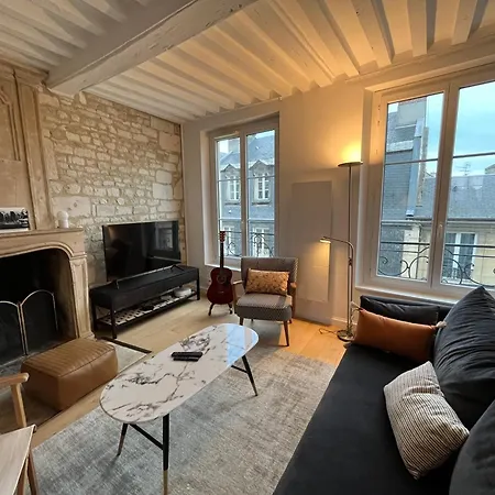 Lejlighed Triplex Hypercentre Dans Securisee Avec Camera Caen